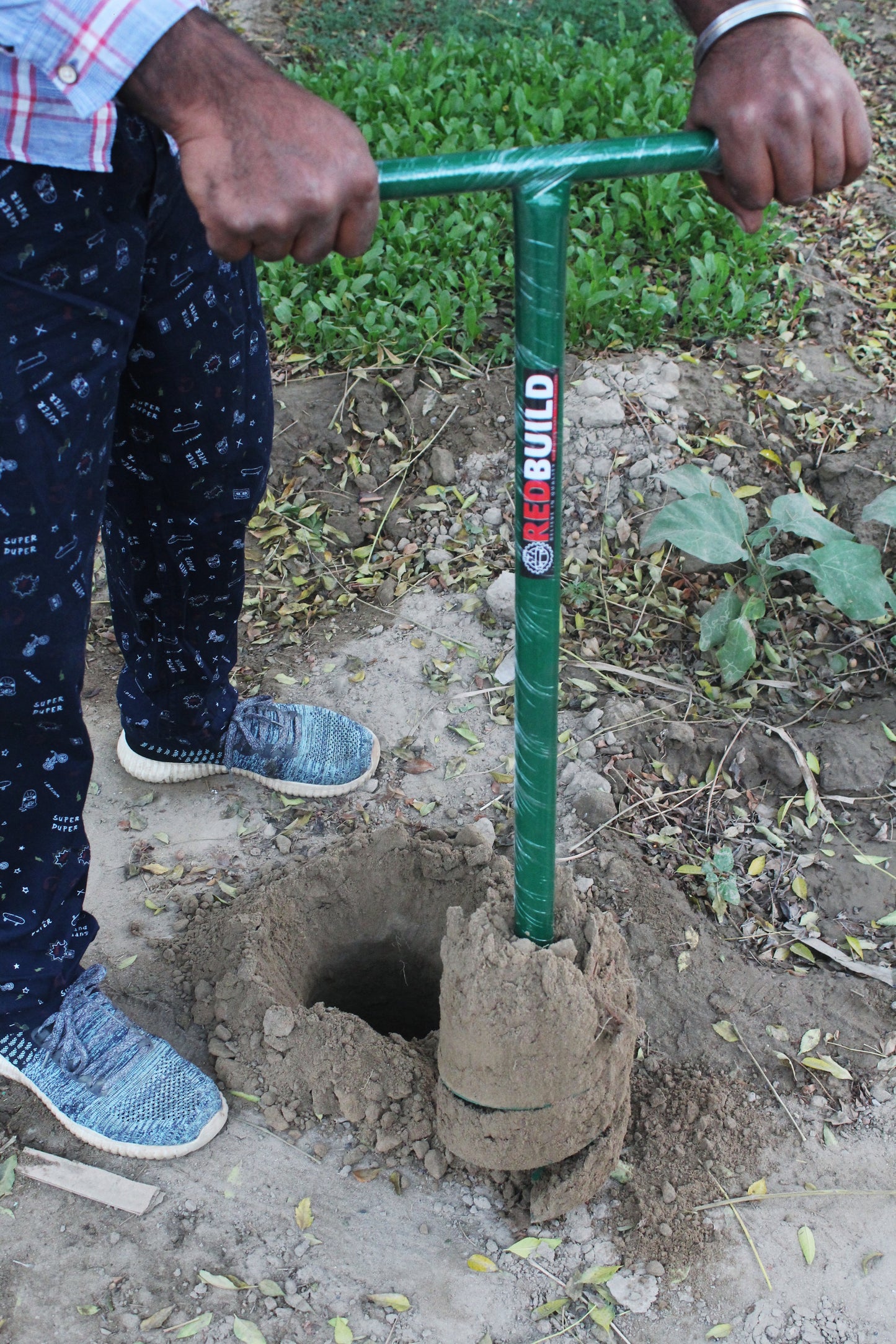 REDBUILD Heavy Duty Earth Auger Hole Digger | Garden Digger