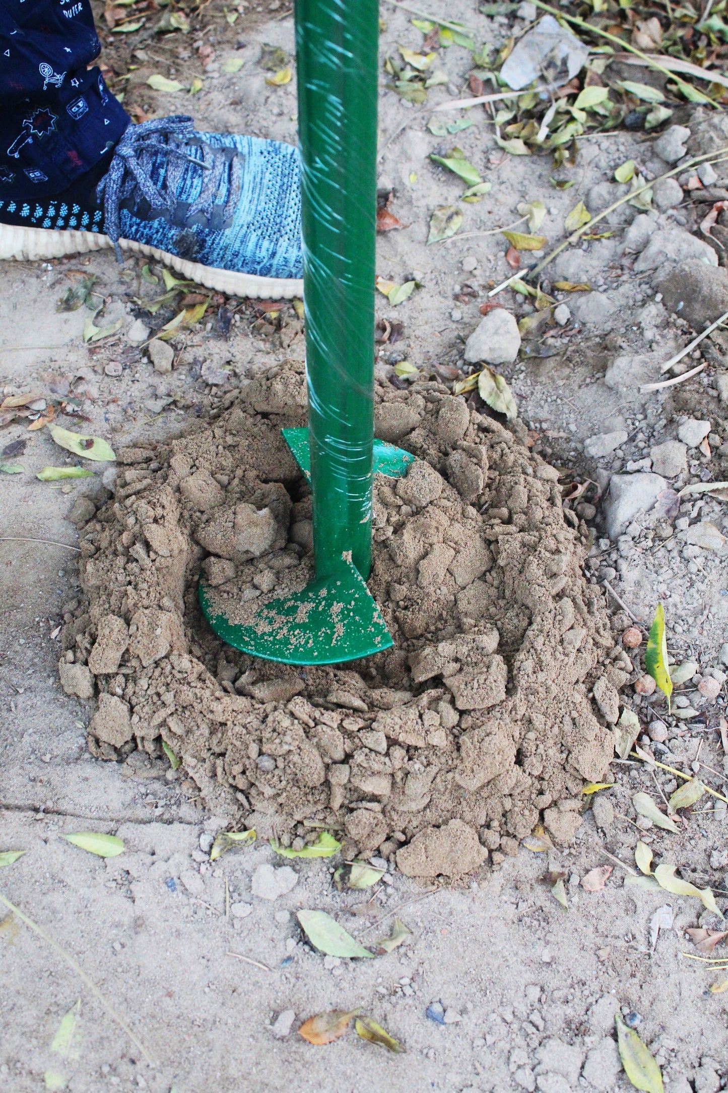 REDBUILD Heavy Duty Earth Auger Hole Digger | Garden Digger